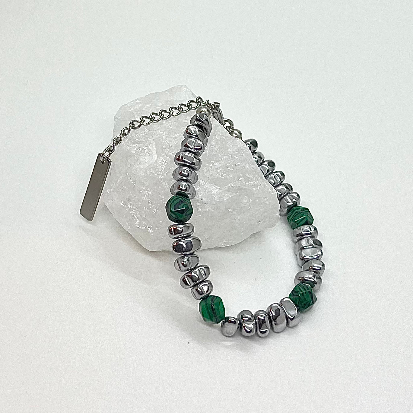 Green stone chain bracelet